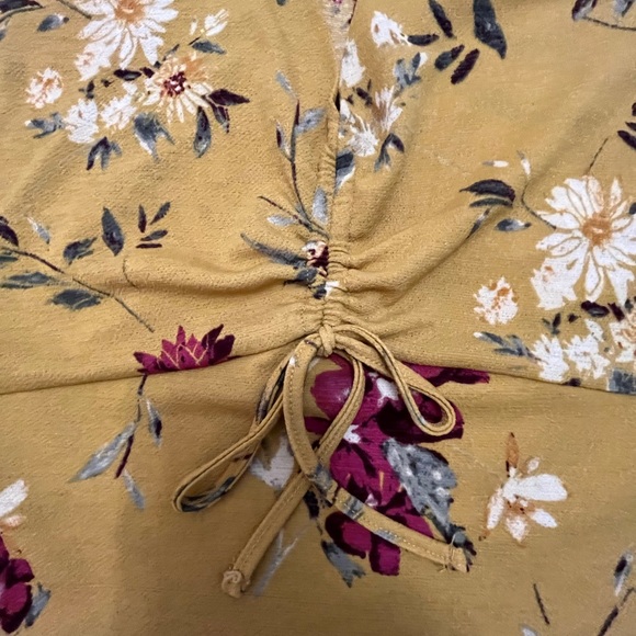 Cropped Top - Picture 2 of 2